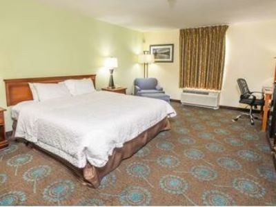 Hotel Hampton 3*